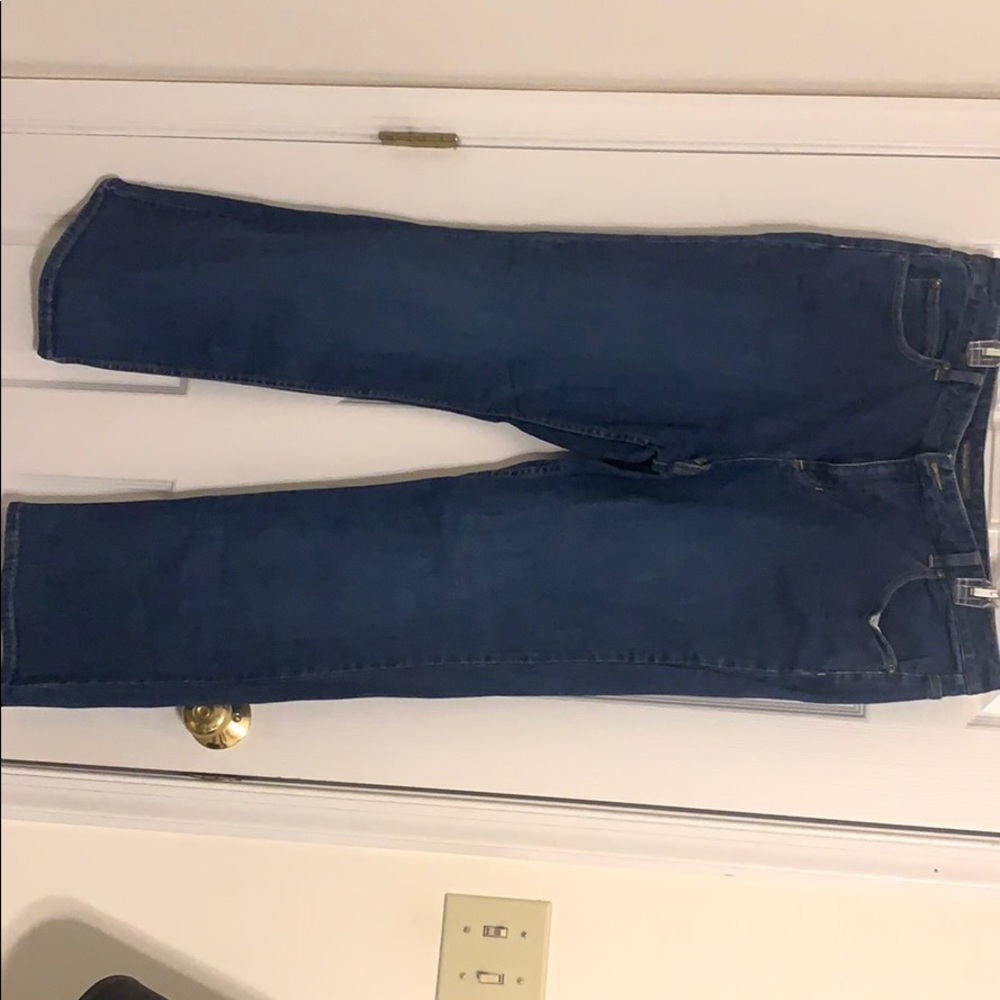 BOOT CUT JEAN